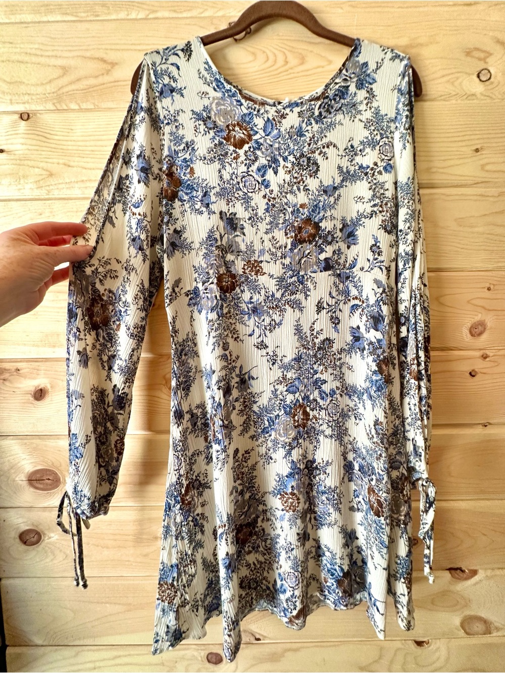 American Eagle AEO Floral Cold Shoulder Split Sleeve Short Dress Tunic Boho M